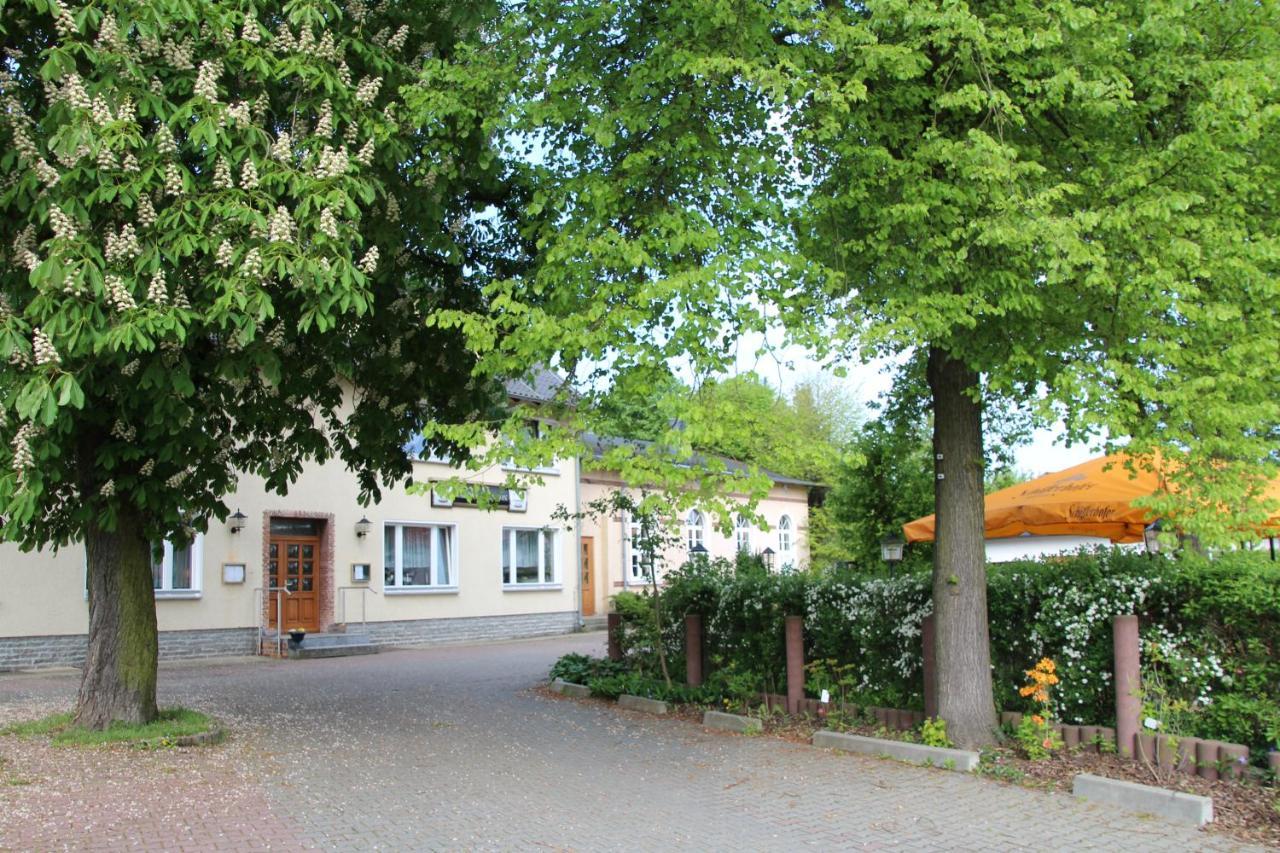 Gasthof Zur Friedenseiche Lohsa Buitenkant foto
