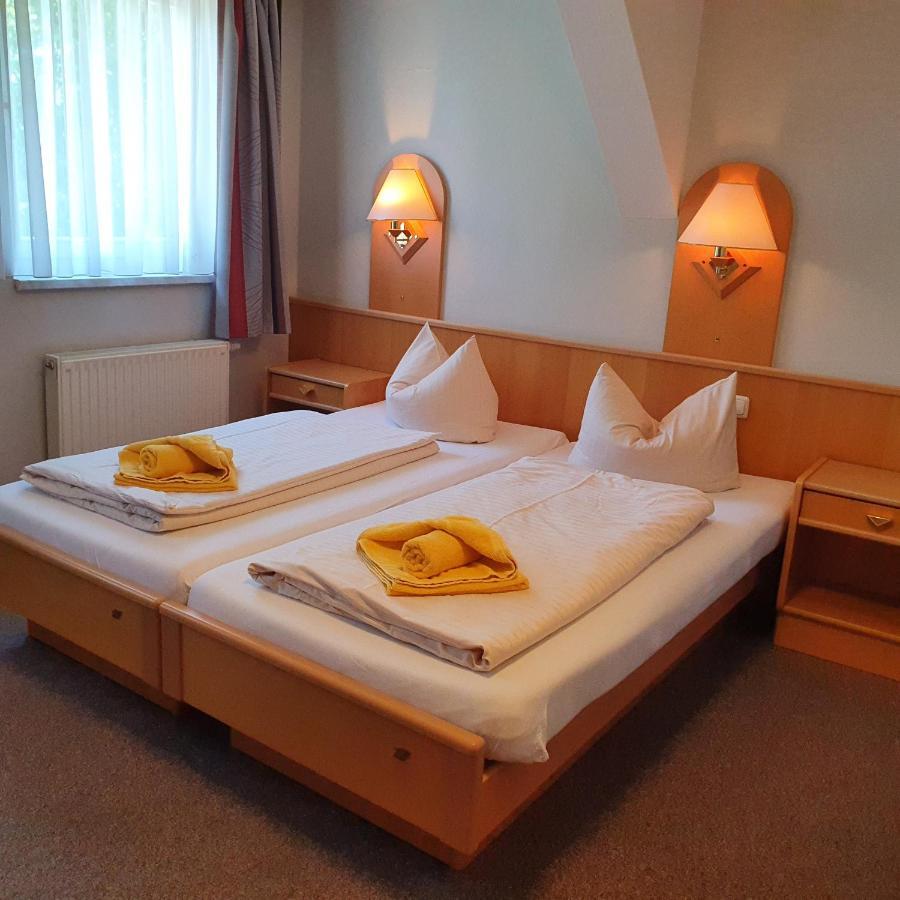 Gasthof Zur Friedenseiche Lohsa Buitenkant foto