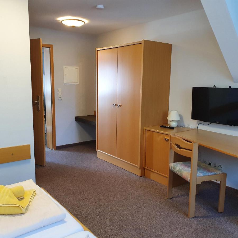 Gasthof Zur Friedenseiche Lohsa Buitenkant foto